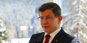 Blauwe vlag wappert ter verdediging van Turkse vloot