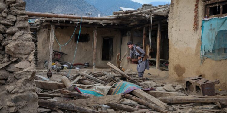 EU helpt Afghanistan na aardbeving: 130 ton hulp en 1 miljoen euro noodfonds