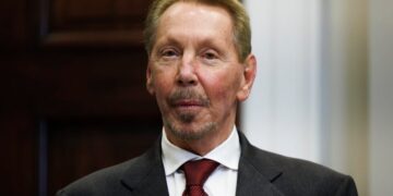 De nieuwe rijkste man ter wereld: wie is hij en hoe heeft hij Musk verslagen?