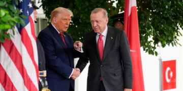 Trump’s F-35 deal met Erdogan en Russische oliehandel: een gevaarlijke bazaar