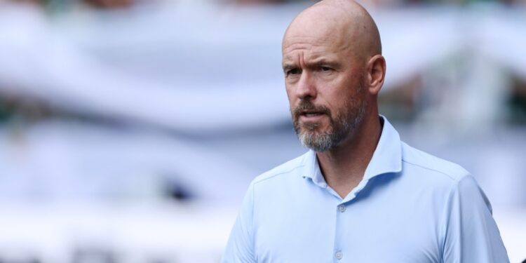 Bayer Leverkusen ontslaat Ten Hag na 3 wedstrijden