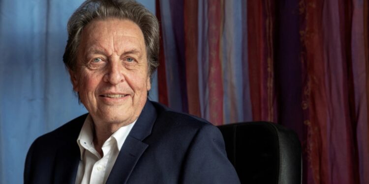 Elon Musks vader beschuldigd van seksueel misbruik door vijf kinderen