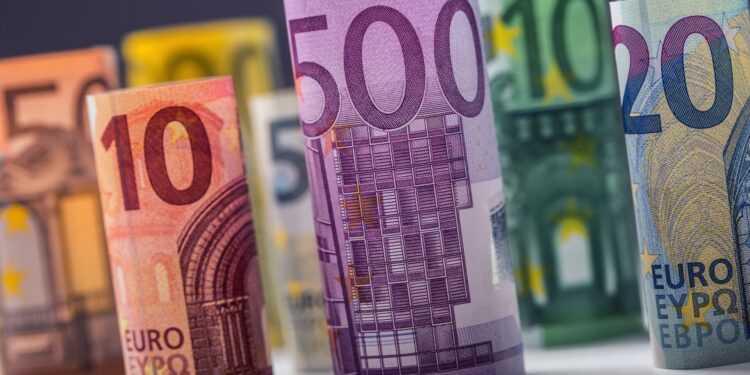 Semesterveiling op 24 september: bied mee op jouw favoriete vakken