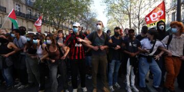 Grote demonstratie: meer dan een miljoen tegen fiscale bezuinigingen