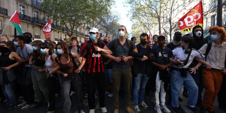 Grote demonstratie: meer dan een miljoen tegen fiscale bezuinigingen