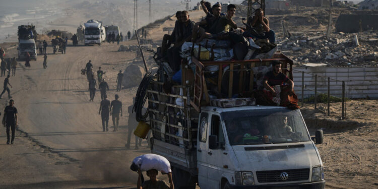 Israëlische controle over oostelijk deel van stad leidt tot afsluiting van telefoon en internet