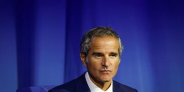 Kandidaat Rafael Grossi voor secretaris-generaal VN naast Guterres