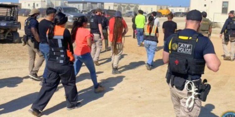 Massale arrestaties na ijsaanval op Hyundai-fabriek in Georgië