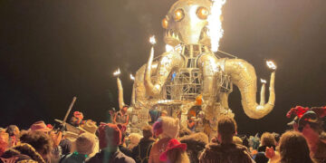 Onderzoek naar moord op Burning Man: Dode man gevonden in plas bloed