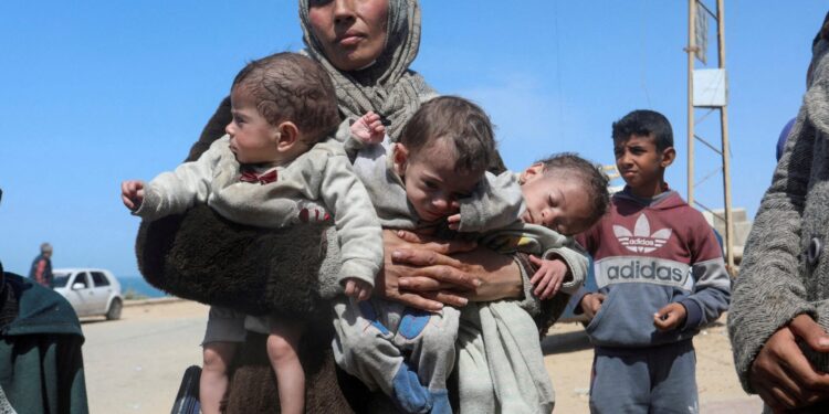 Kinderen met ernstige ziekte overgebracht naar Groot-Brittannië voor behandeling