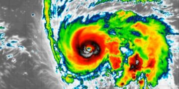 Eilanden bedreigd door versterking cycloon Umberto in Atlantische Oceaan