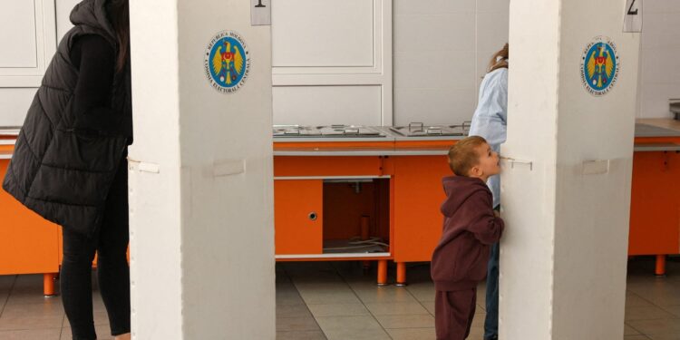 Pro-Europese partij leidt in eerste resultaten Moldavische verkiezingen