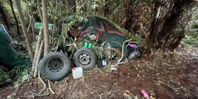 Schokkende beelden van schuilplaats Nieuw-Zeelandse voortvluchtige na 4 jaar