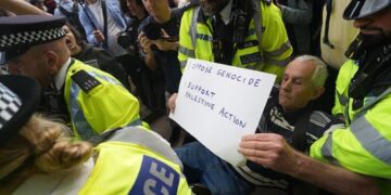 Grote politieactie bij steunactie voor Palestina in Londen