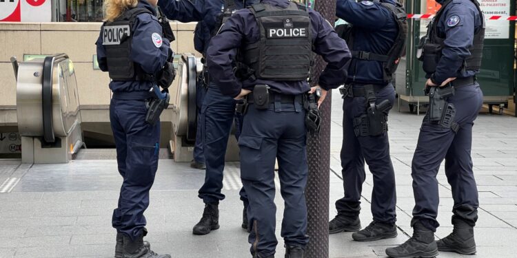 Voertuig valt op voetgangers: 1 dode en 5 gewonden