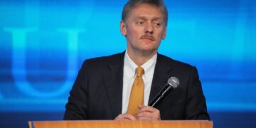 Kremlin beschuldigt Verkeerde Trump van beïnvloeding door Zelenski