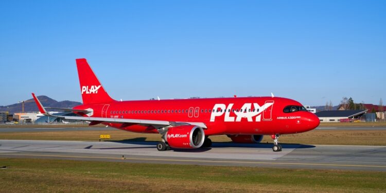 Duizenden gestrande reizigers door sluiting IJslandse luchtvaartmaatschappij