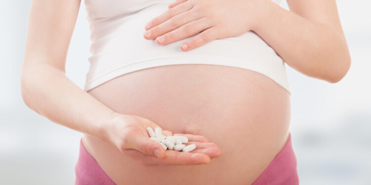 Paracetamolgebruik zwangere vrouwen gelinkt aan autisme