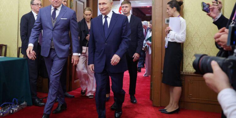 Poetin: Geen verzet tegen EU integratie Oekraïne, maar NAVO is anders