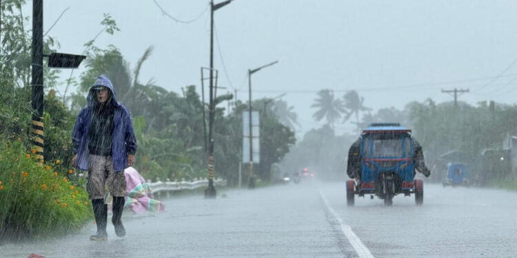 Hong Kong in afwachting van overbodige ragassa: scholen en bedrijven sluiten
