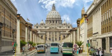 Een derde van Italianen bezorgd over financiële situatie na vakantie