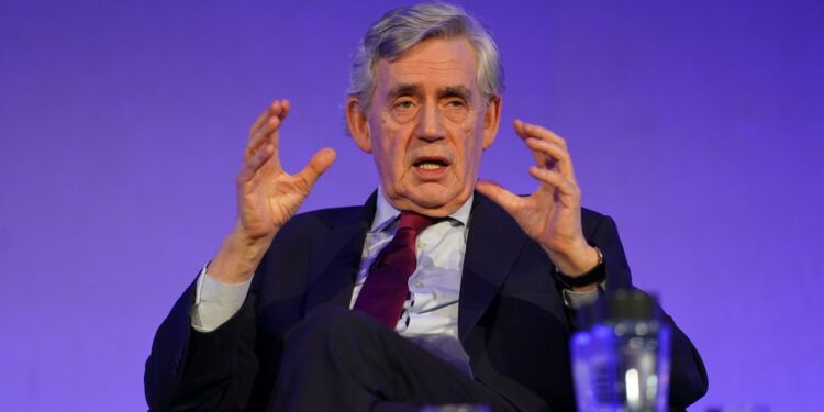 PM volledig vrijgepleit in Mandelson-schandaal, aldus Gordon Brown