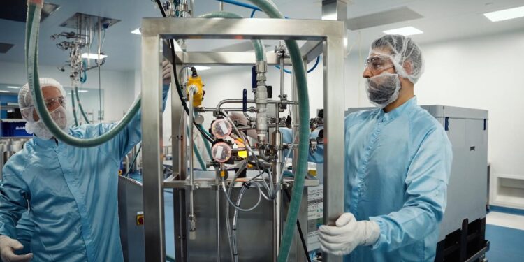 Nieuwe vaccinfabriek verhoogt pandemische paraatheid in het VK.