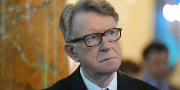 Oproep voor publicatie zorgen veiligheidsdiensten over Mandelson’s VS-afspraak.