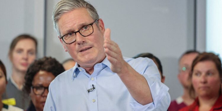 Starmer houdt eerste kabinetsvergadering na herstructurering No 10 – start ‘fase twee’