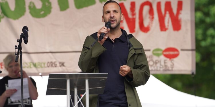 Zack Polanski verkozen tot nieuwe leider van de Groene Partij.