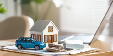 Hoe factoren de waarde van vastgoed, auto’s en jachten beïnvloeden