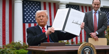 Trump-regering gaat in hoger beroep bij Hooggerechtshof.