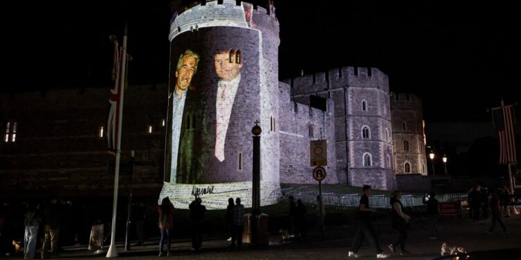 ‘Hydin onthult imago met Warm Trebille in Windsor Castle – 4 arrestaties’