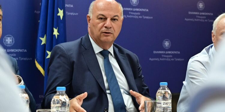 Nationale co-financiering van pet in Griekenland: verplicht of onnodig?