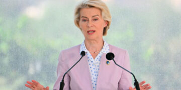 Russische inmenging bij Von der Laienne-vliegtuig onthuld door Financial Times