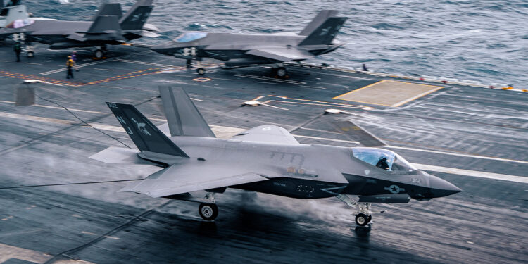 Trump escaleert spanning met Venezuela: F-35 ontwikkelt in Caribisch gebied voor kartelbedrijven.