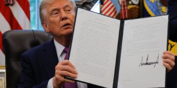 Trump ondertekent decreet voor oprichting Ministerie van Oorlog in de VS