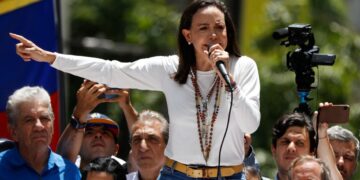 Venezuela sluit ambassade in Noorwegen na Nobelprijs voor Vrede aan Matsando