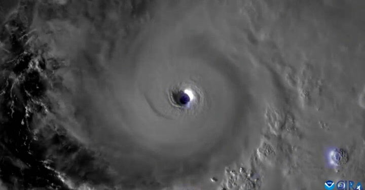Hurricane Melissa bedreigt leven in Caribische Zee
