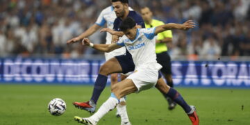 Aanslag op verdediger van Marseille op luchthaven in Marseille