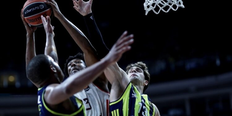 EuroLeague wedstrijden Fenerbahçe en Maccabi naar München verplaatst