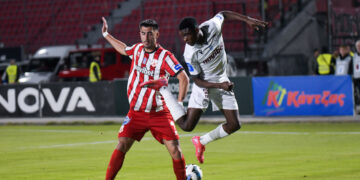 Spannende eerste helft: Πανσερραϊκός – ΑΕΛ 0-1 live in Serres
