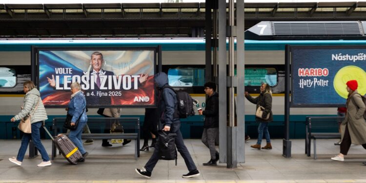 Peilingen wijzen op voorsprong voor “Trump of Europe” Andrei Babis in Tsjechië