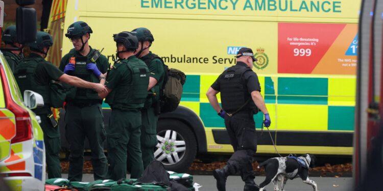 Slachtoffer synagoge-aanval geraakt door politiebrand in Manchester