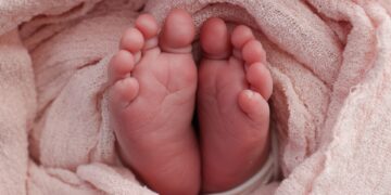 Ontmoeting na 35 jaar: twee vrouwen verwisseld op kraamafdeling