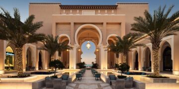 Luxe ontsnappingen: vind jouw perfecte verrijkende vakantie.