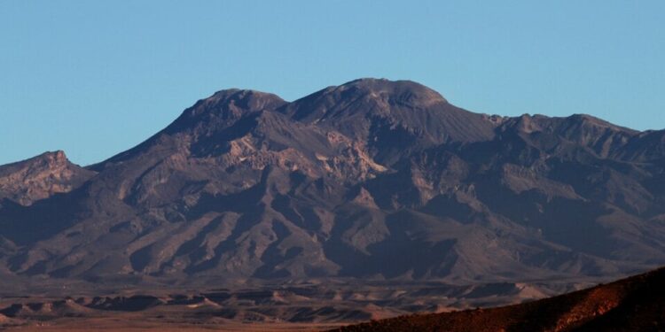 Vulkaan in Iran na 700 duizend jaar weer actief