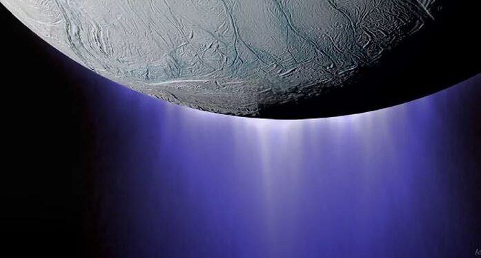 “Enceladus voldoet aan alle criteria van het leven” – Nieuwe studie bevestigt