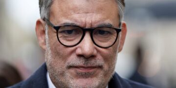 Socialistische leider suggereert oplossing om Frankrijk te ontlasten