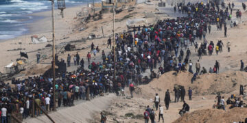 Terugkerende Palestijnen treffen ruïnes in Gaza